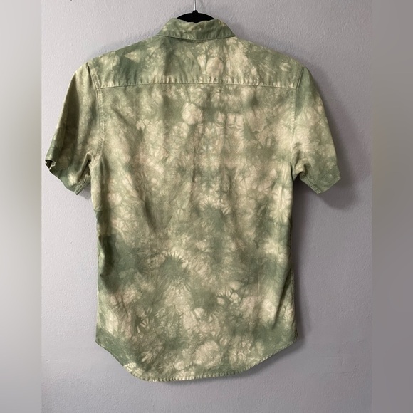 RVCA That'll Do Bleached Short Sleeve Button Down Shirt. Size X-Small - Picture 2 of 7